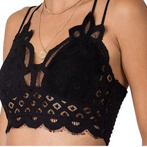 Dreamy Crochet Lace Bralette Delicate Floral Design Smocked Back (NEW IN BAG)